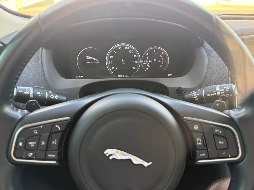 2017 Jaguar F-Pace - Image 11 of 20