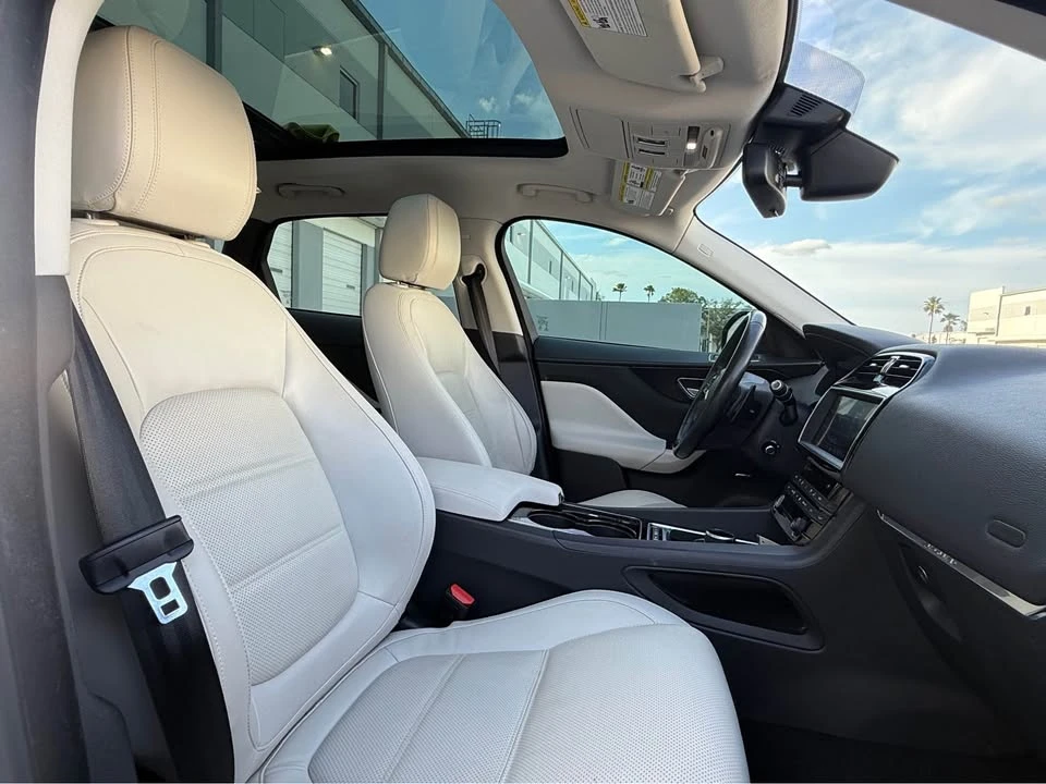 2017 Jaguar F-Pace - Image 18 of 20