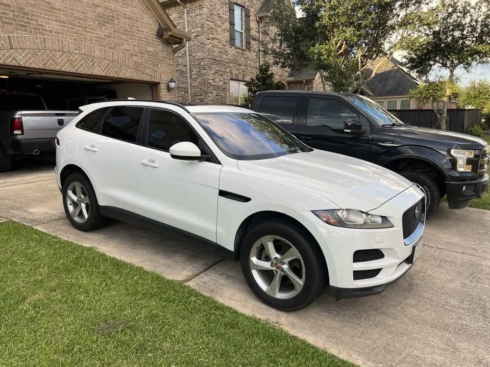 2017 Jaguar F-Pace - Image 9 of 9