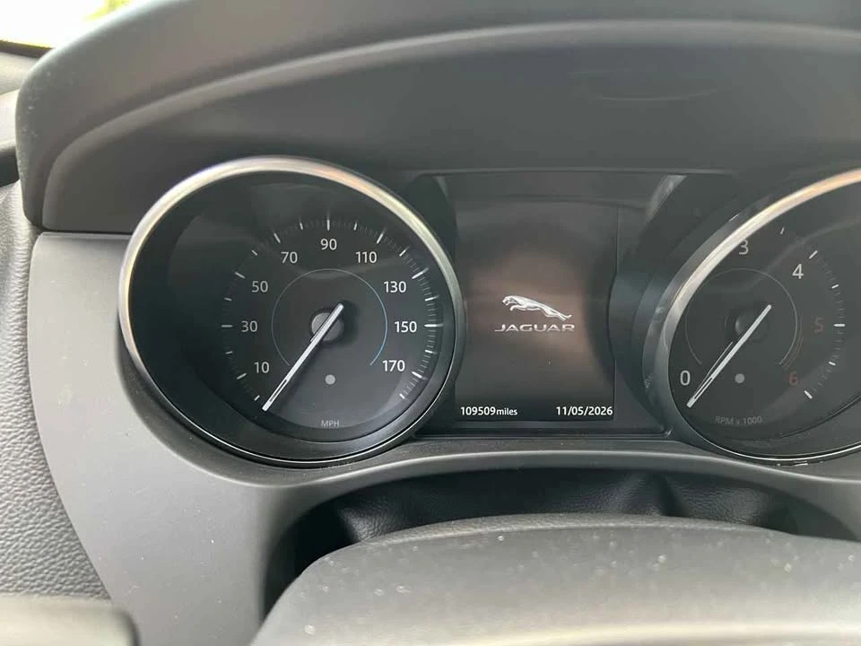 2017 Jaguar F-Pace - Image 6 of 9