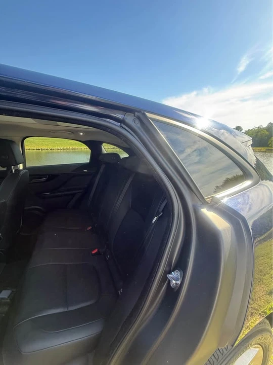 2017 Jaguar F-Pace - Image 13 of 17