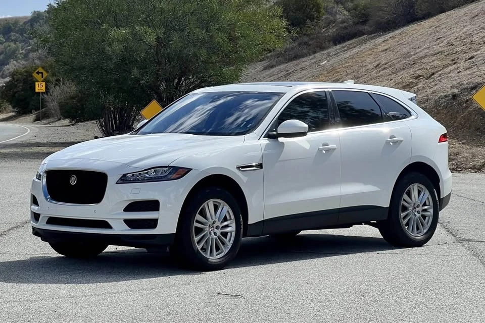 2017 Jaguar F-Pace - Image 5 of 5