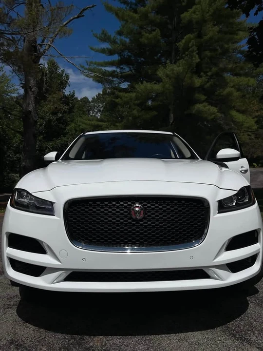 2017 Jaguar F-Pace - Image 2 of 5