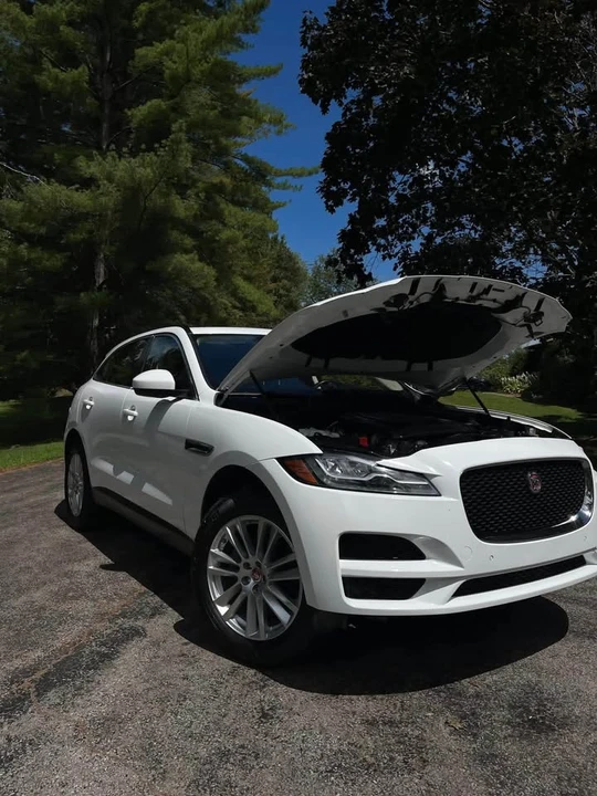 2017 Jaguar F-Pace - Image 3 of 5