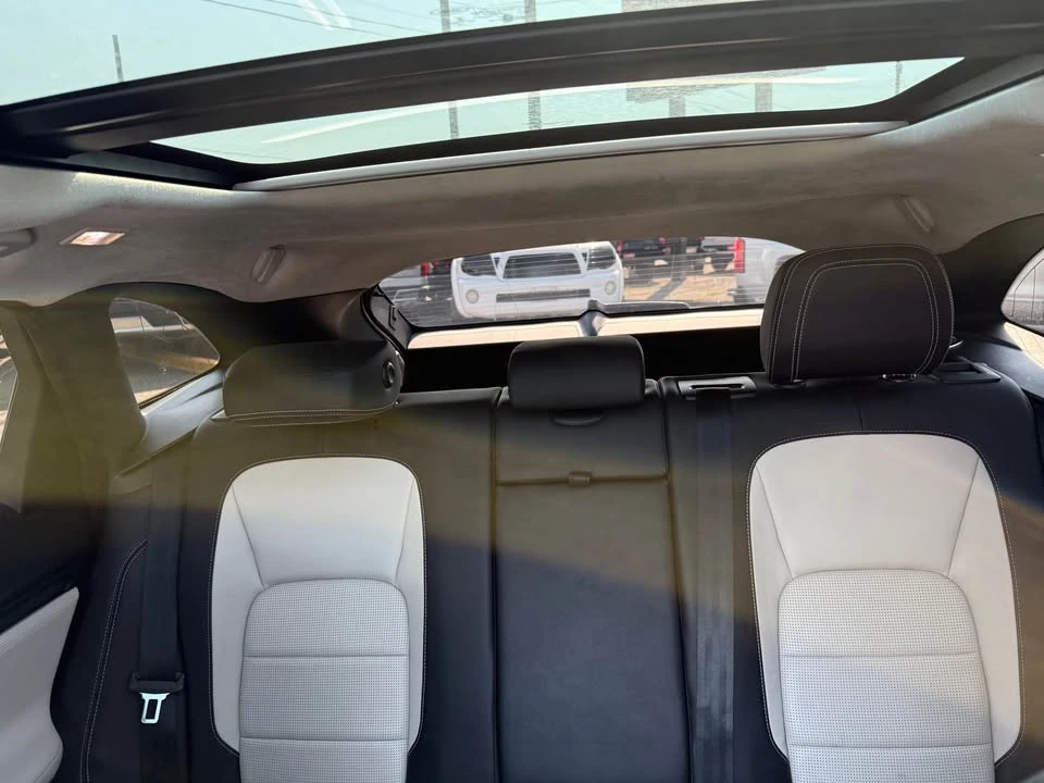 2017 Jaguar F-Pace - Image 12 of 15