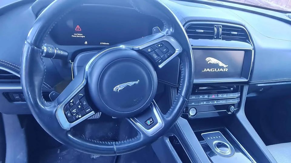 2017 Jaguar F-Pace - Image 12 of 21
