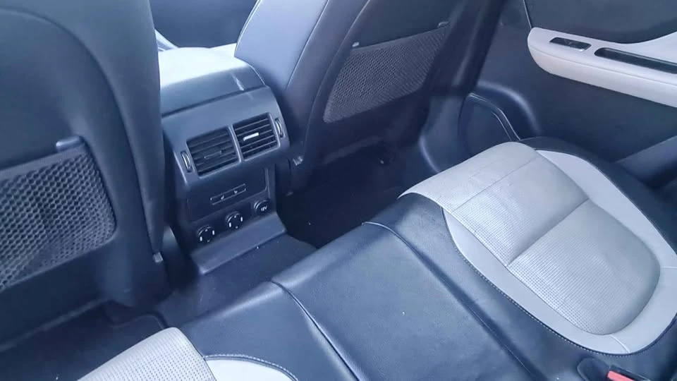 2017 Jaguar F-Pace - Image 16 of 21