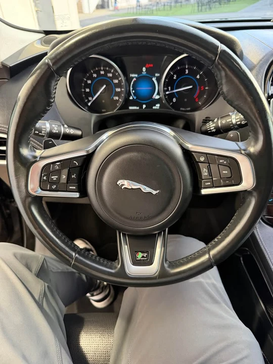 2017 Jaguar F-Pace - Image 15 of 15