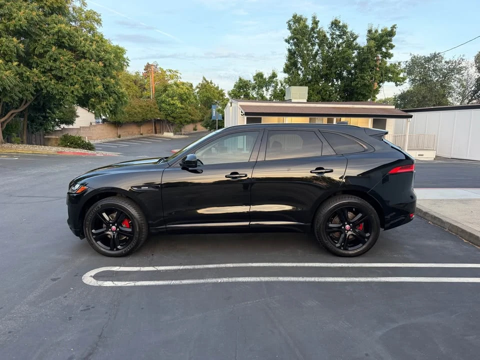 2017 Jaguar F-Pace - Image 3 of 15
