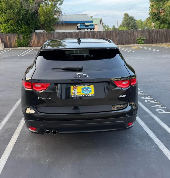 2017 Jaguar F-Pace - Image 5 of 15