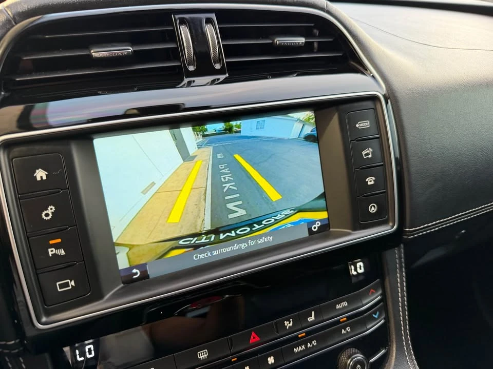 2017 Jaguar F-Pace - Image 14 of 15