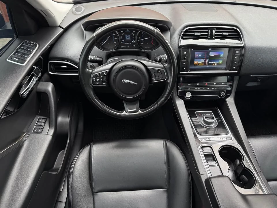 2017 Jaguar F-Pace - Image 10 of 12