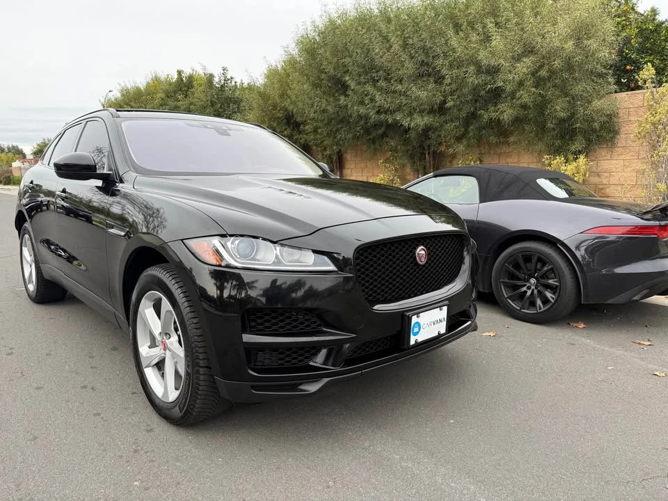 2017 Jaguar F-Pace - Image 3 of 9