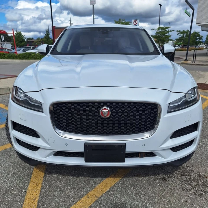 2017 Jaguar F-Pace - Image 8 of 17