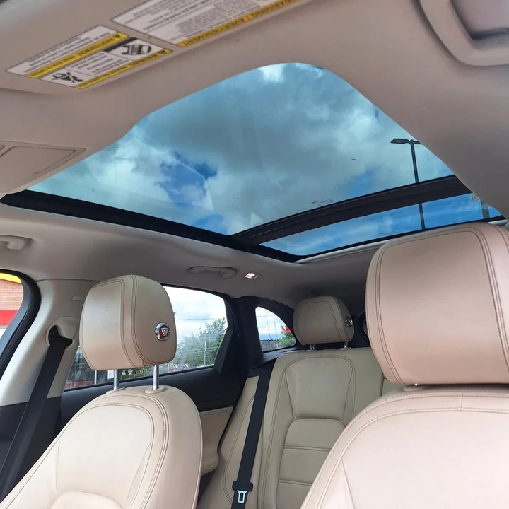 2017 Jaguar F-Pace - Image 9 of 10