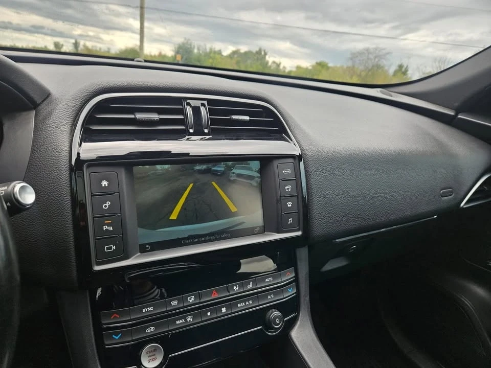 2017 Jaguar F-Pace - Image 12 of 15