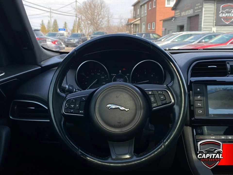 2017 Jaguar F-Pace - Image 9 of 20