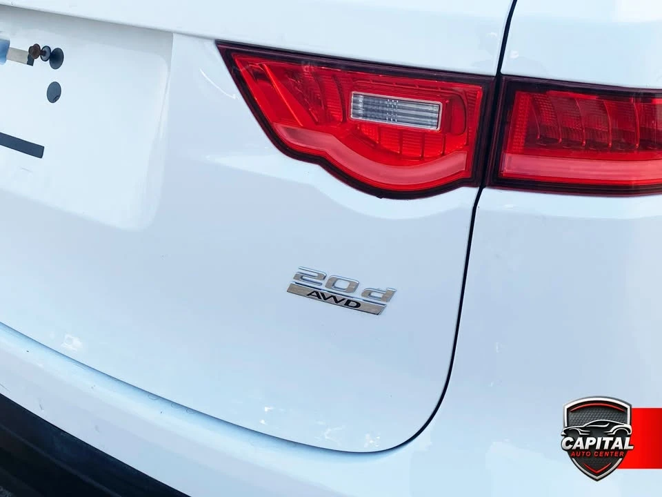2017 Jaguar F-Pace - Image 5 of 20