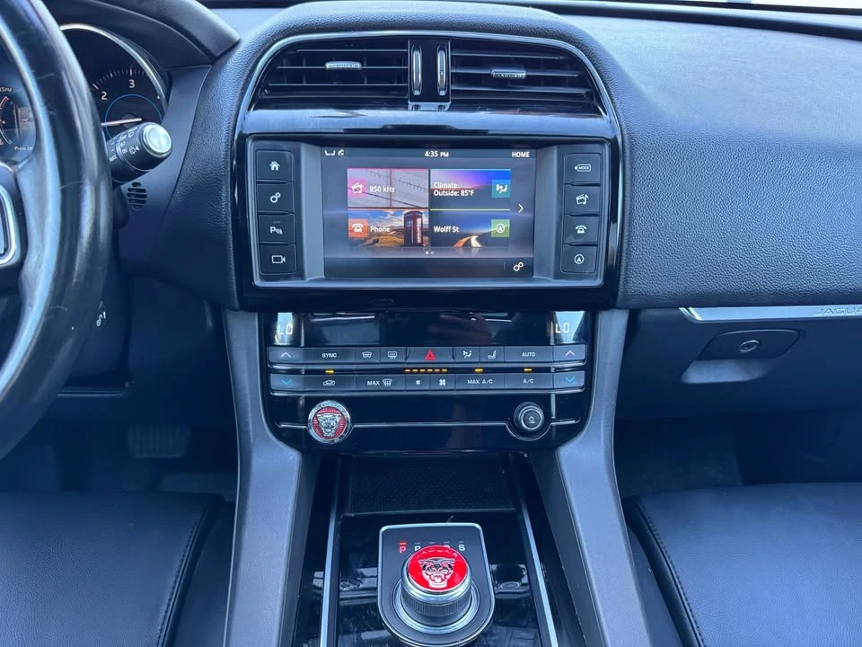 2017 Jaguar F-Pace - Image 11 of 20