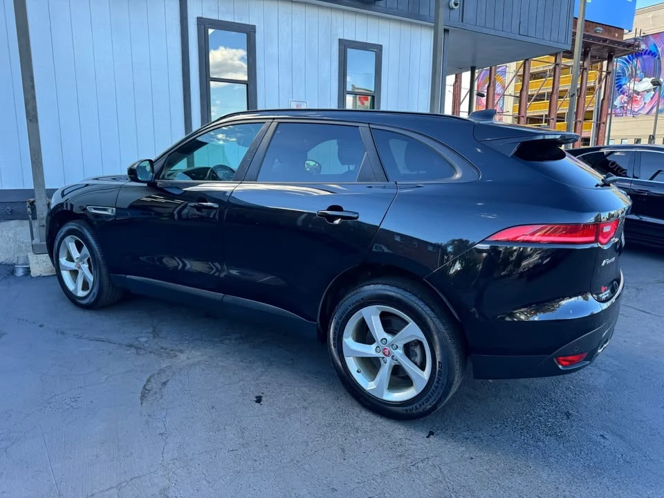 2017 Jaguar F-Pace - Image 7 of 20