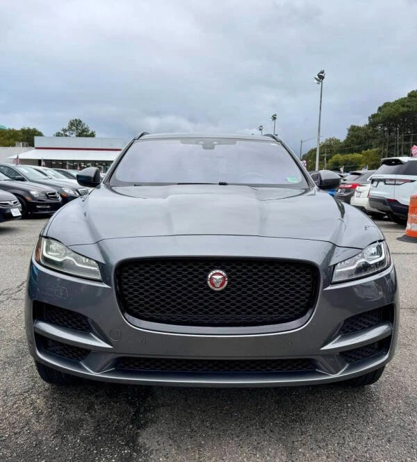 2017 Jaguar F-Pace - Image 3 of 19