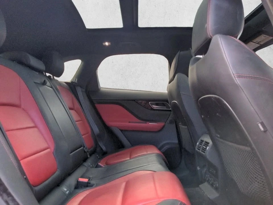 2017 Jaguar F-Pace - Image 15 of 18
