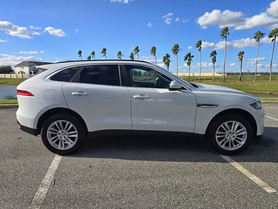 2017 Jaguar F-Pace - Image 4 of 15