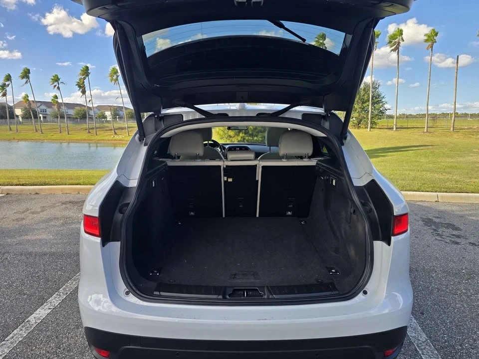 2017 Jaguar F-Pace - Image 15 of 15
