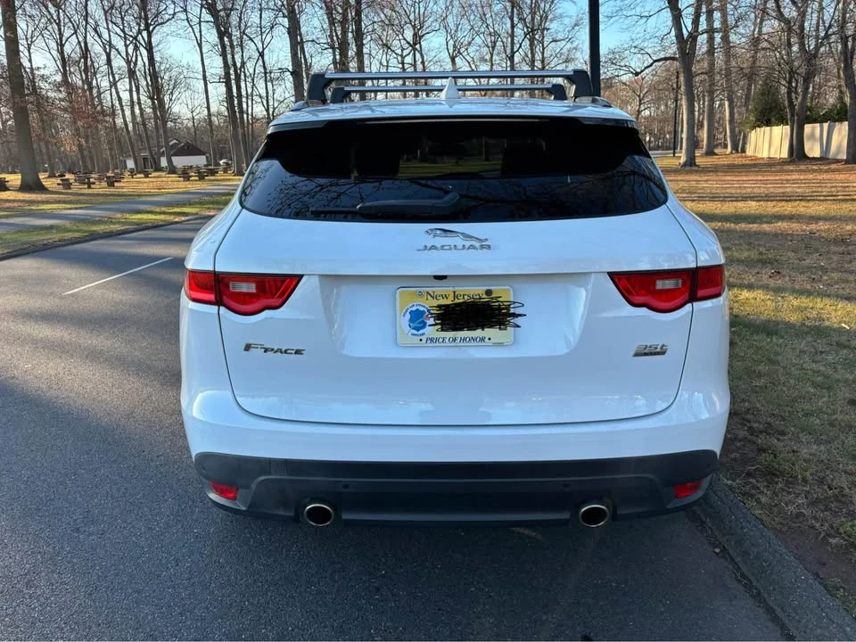 2017 Jaguar F-Pace - Image 4 of 10