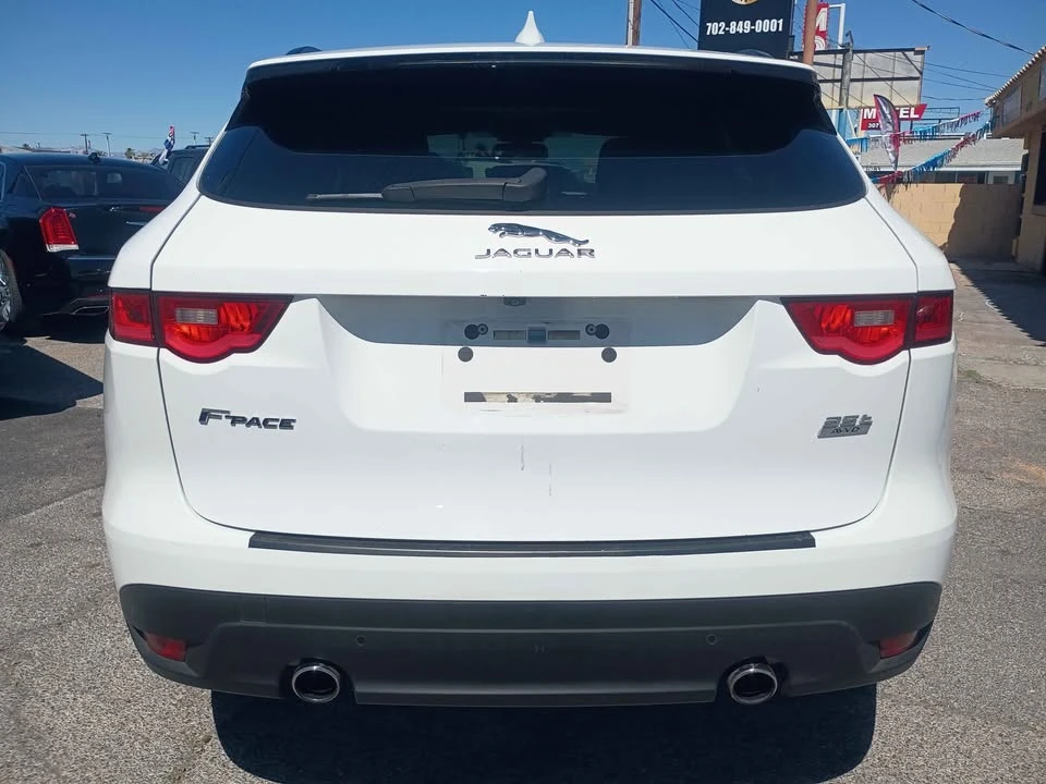 2017 Jaguar F-Pace - Image 8 of 15
