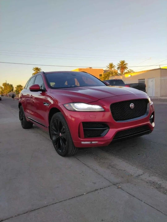 2017 Jaguar F-Pace - Image 13 of 14