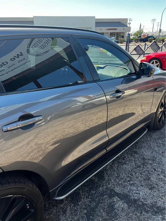 2017 Jaguar F-Pace - Image 5 of 15