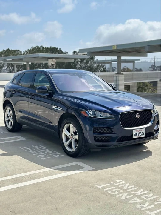 2017 Jaguar F-Pace - Image 2 of 19