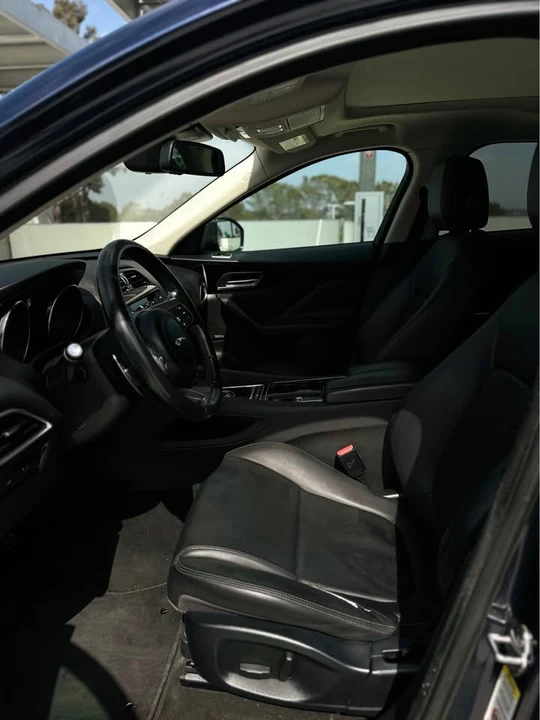 2017 Jaguar F-Pace - Image 11 of 19