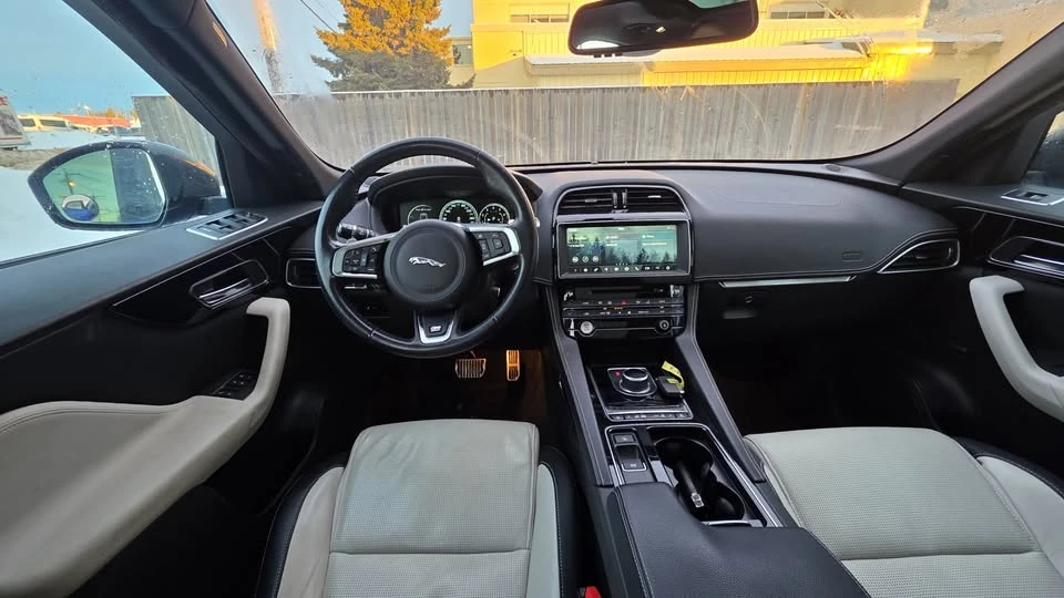 2017 Jaguar F-Pace - Image 12 of 20