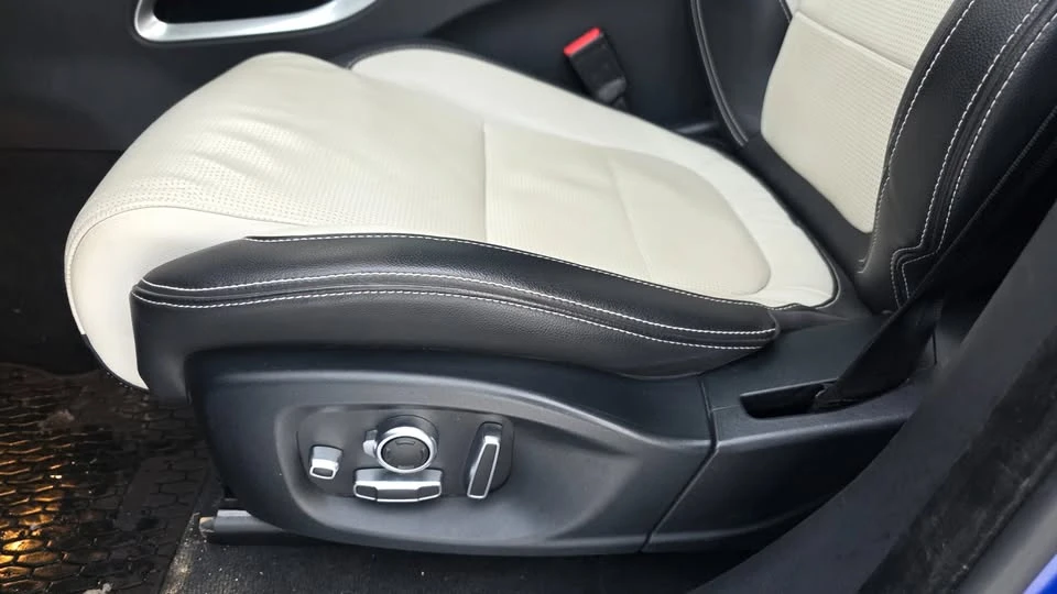 2017 Jaguar F-Pace - Image 7 of 20