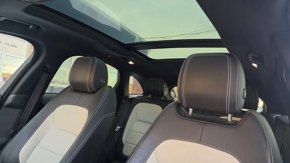 2017 Jaguar F-Pace - Image 13 of 20