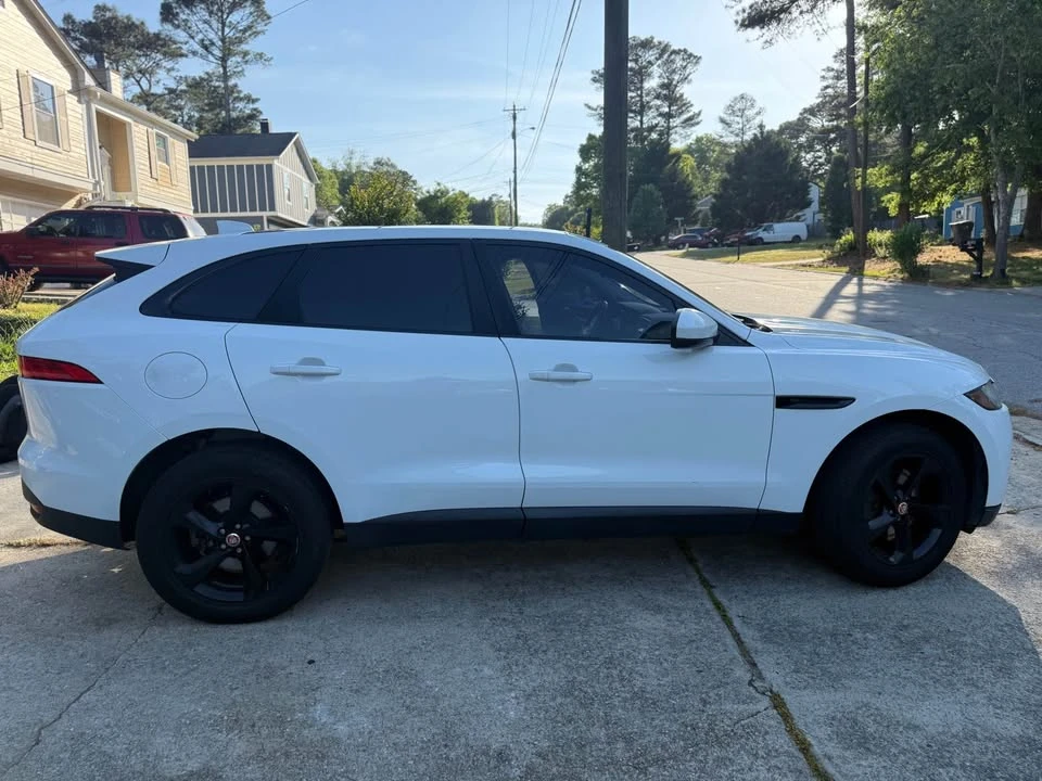 2017 Jaguar F-Pace - Image 4 of 16