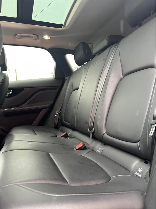 2017 Jaguar F-Pace - Image 15 of 19