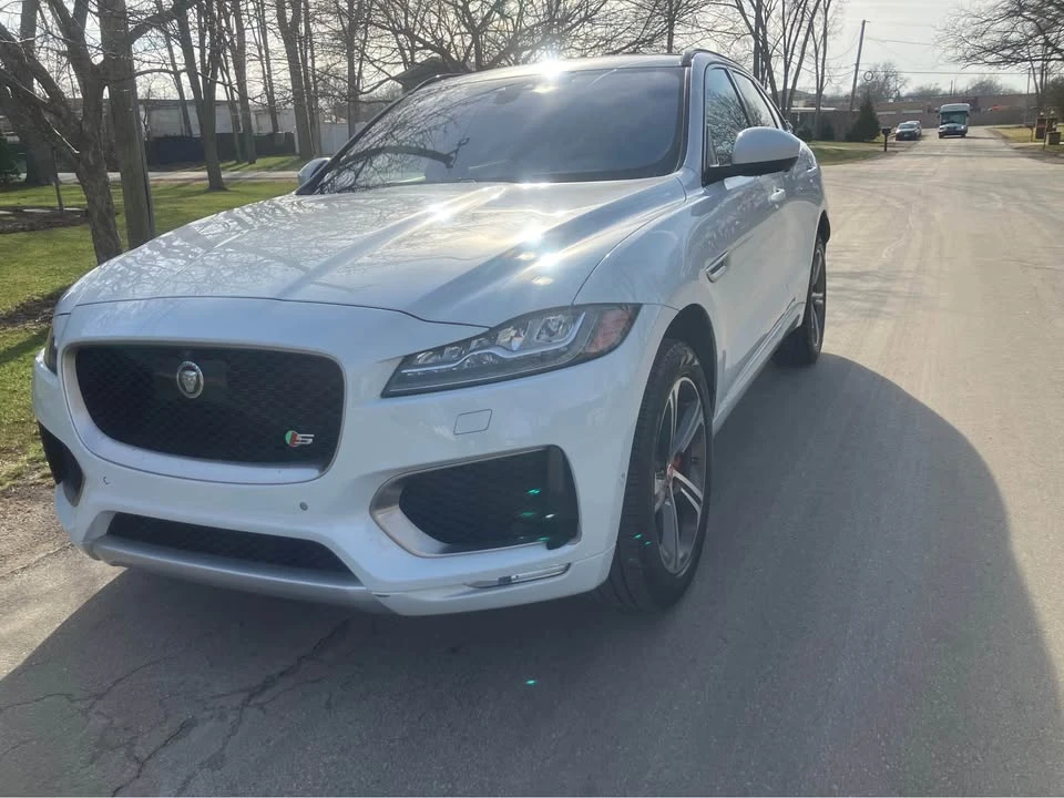 2017 Jaguar F-Pace - Image 3 of 20