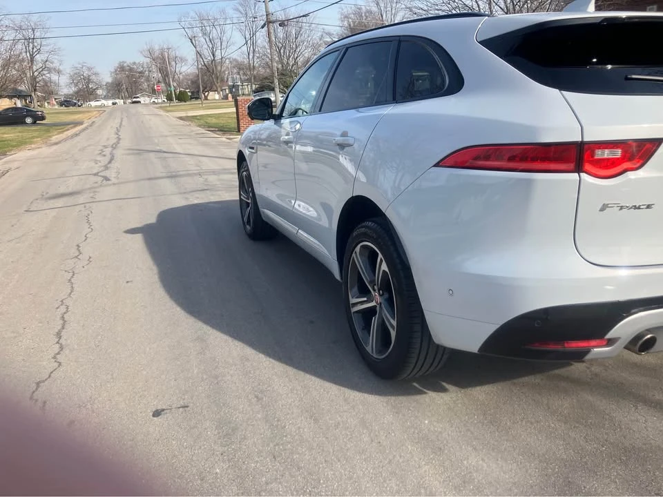2017 Jaguar F-Pace - Image 2 of 20