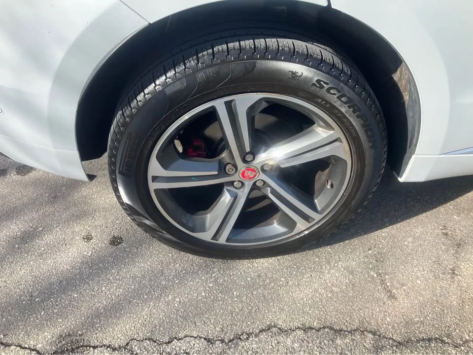 2017 Jaguar F-Pace - Image 19 of 20