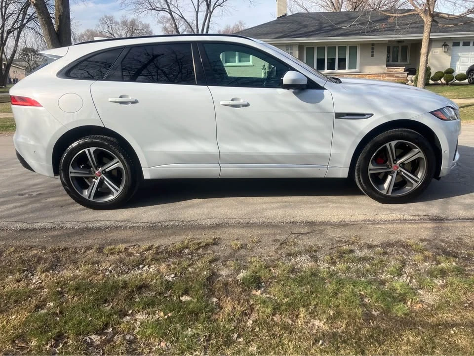 2017 Jaguar F-Pace - Image 4 of 20