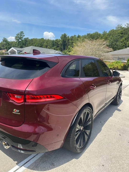 2017 Jaguar F-Pace - Image 8 of 15