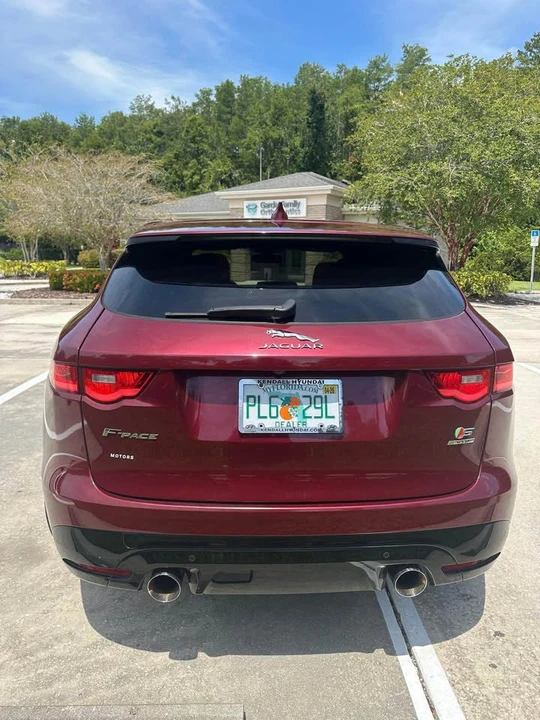 2017 Jaguar F-Pace - Image 7 of 15