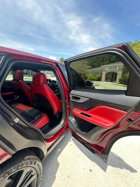 2017 Jaguar F-Pace - Image 12 of 15