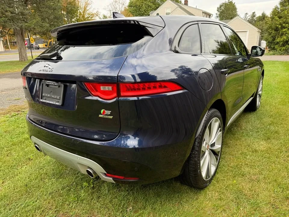 2017 Jaguar F-Pace - Image 5 of 18