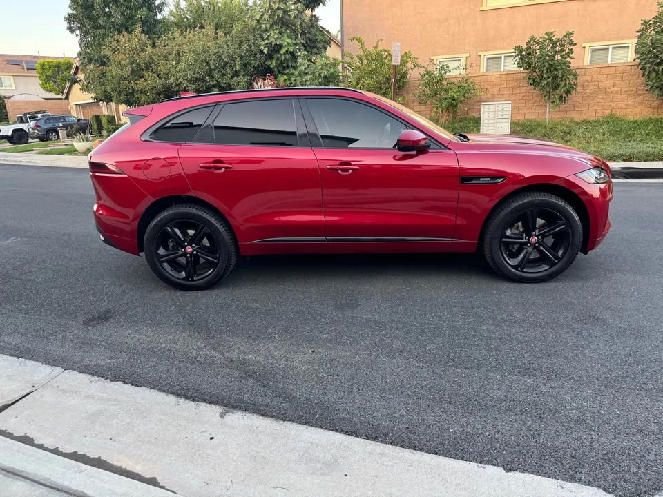 2017 Jaguar F-Pace - Image 6 of 13