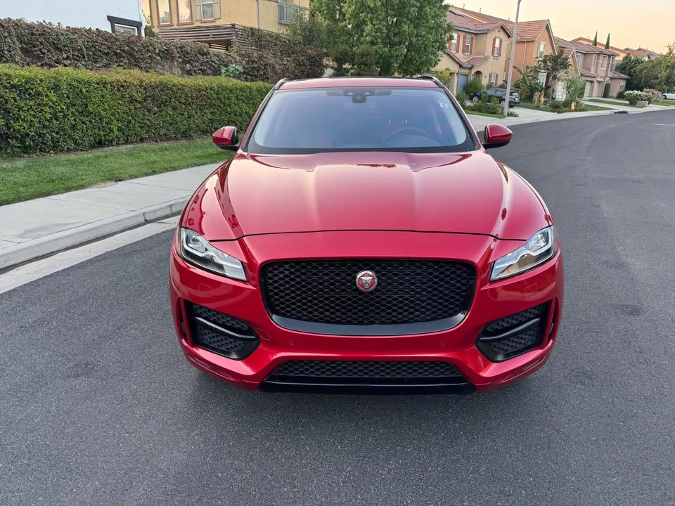 2017 Jaguar F-Pace - Image 8 of 13