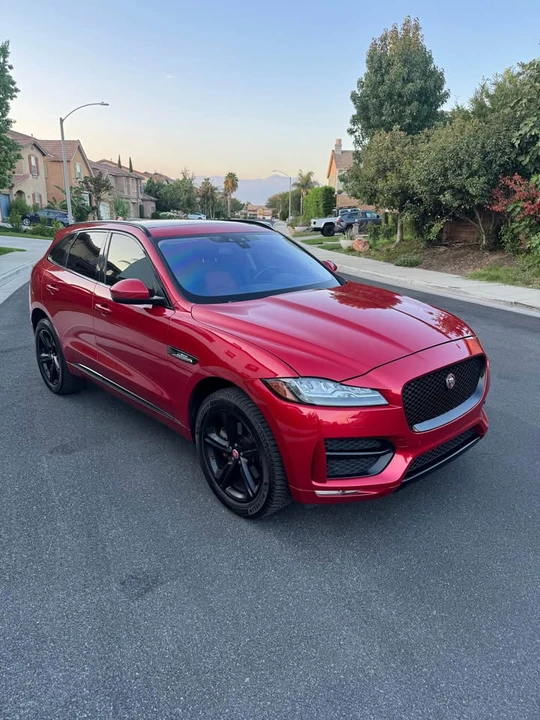 2017 Jaguar F-Pace - Image 7 of 13